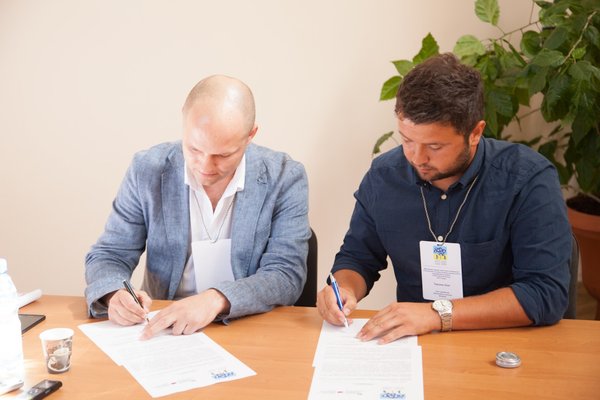 Міжнародна науково-практична конференція «Перспективи та шляхи розвитку промислового горіхівництва в Україні» в Уманському НУС