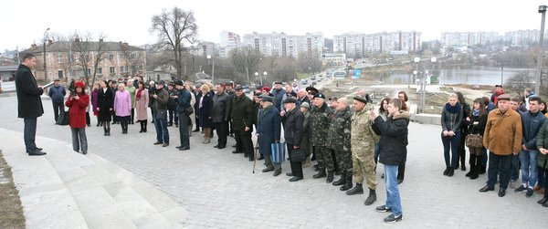 І ходить поміж світами вічноживе слово Кобзаря