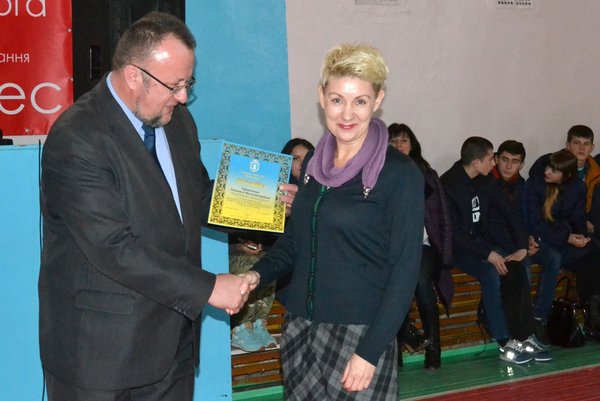 Подякою Міського голови Олександра Цебрія нагороджено завідувача кафедри туризму та готельно-ресторанної справи Людмилу Транченко