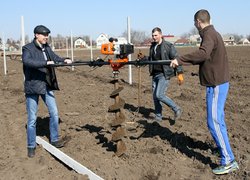 В Уманському НУС закладено яблуневий навчально-дослідний сад