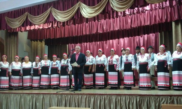 Народний аматорський хор «Любисток» привітав колектив Уманського НУС зі святом