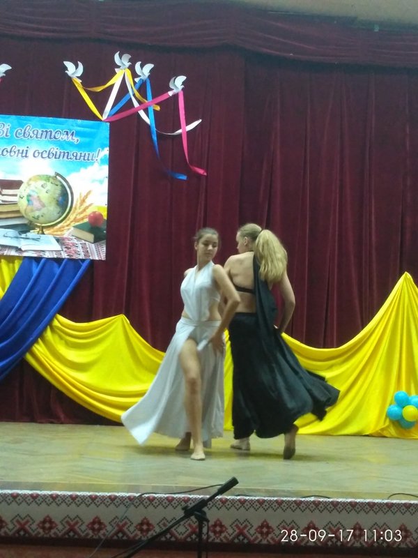 Творчі колективи Уманського НУС привітали освітян з професійним святом