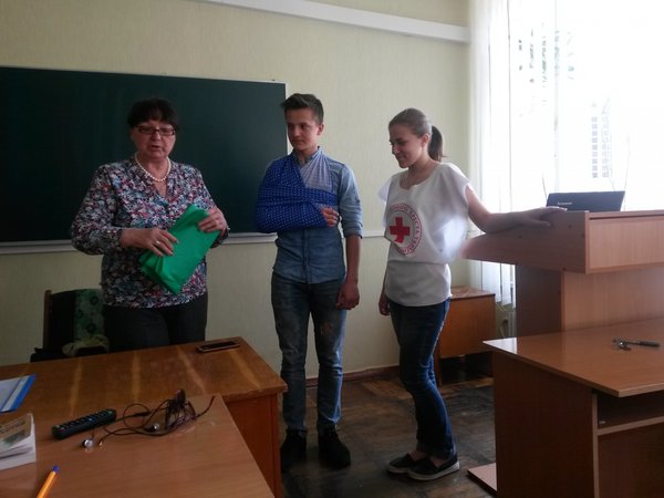 Надання першої медичної допомоги при переломах кісток