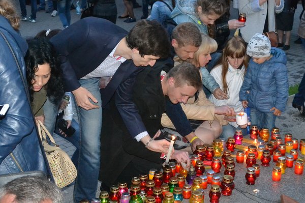 Схилімо голову перед пам’яттю полеглих!