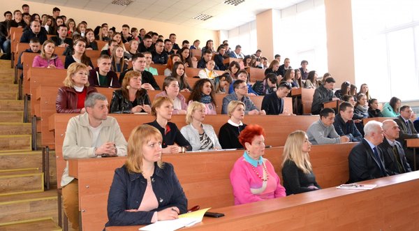 Розпочала роботу Всеукраїнська студентська наукова конференція, приурочена  160-річчю від Дня народження видатного садівника  В.В. Пашкевича
