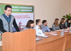Розпочала роботу Всеукраїнська студентська наукова конференція, приурочена  160-річчю від Дня народження видатного садівника  В.В. Пашкевича