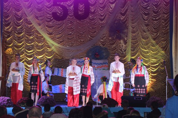 Студентство Уманського НУС вітає з ювілеєм Буцький осередок культури і мистецтва