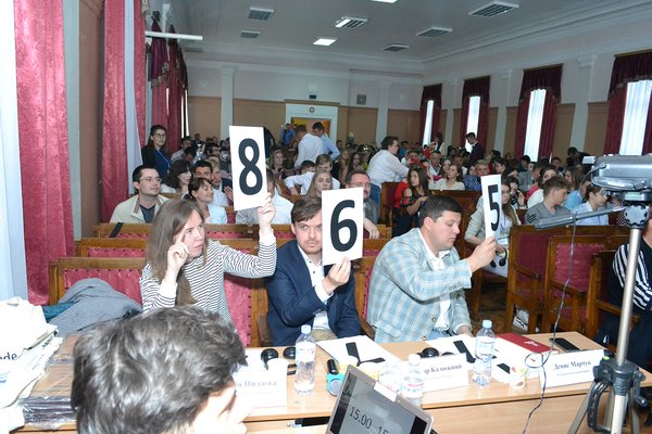 Аграрно-політичні дебати: інтелектуали дискутують