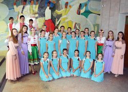 Творчі вітання освітянам району