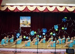 Творчі вітання освітянам району