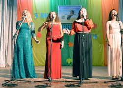 Творчі вітання освітянам району