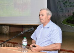 Українські садівники зібралися в Уманському НУС