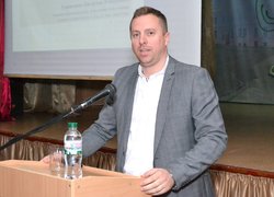 Українські садівники зібралися в Уманському НУС