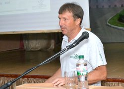 Українські садівники зібралися в Уманському НУС