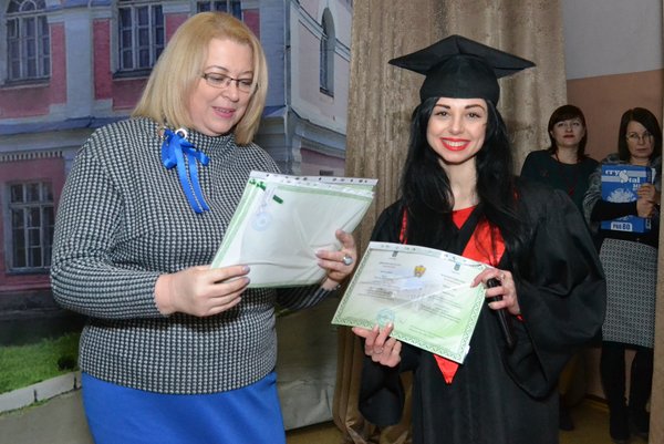 Вітаємо випускників!