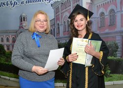 Вітаємо випускників!