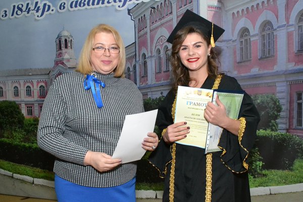 Вітаємо випускників!