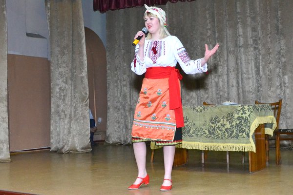 Зі святом  вас, театрали!!!