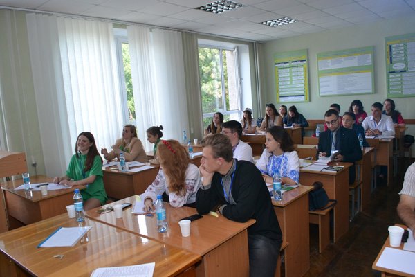 Засідання дискусійних клубів