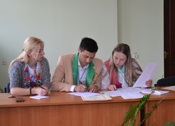 Засідання дискусійних клубів
