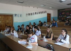 Засідання дискусійних клубів
