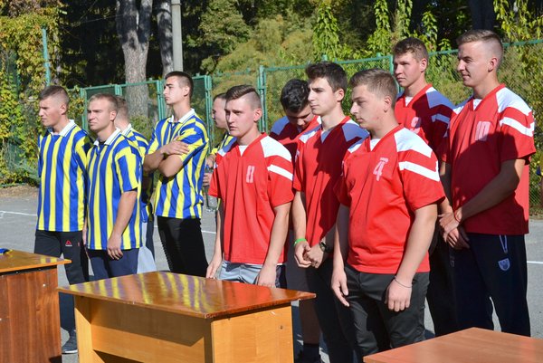 «Козацькі забави» в Уманському НУС