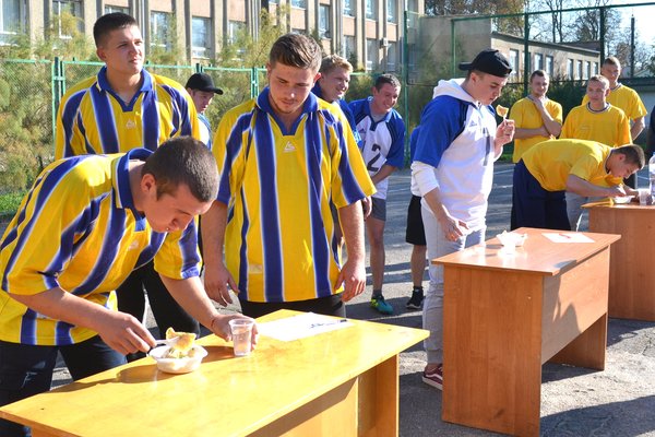 «Козацькі забави» в Уманському НУС