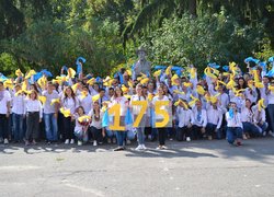 Віват, першокурсники! З ювілеєм, університете!
