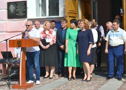 Віват, першокурсники! З ювілеєм, університете!