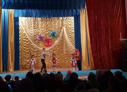 Сердечний дарунок творчих колективів