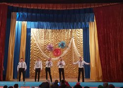 Сердечний дарунок творчих колективів