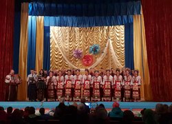 Сердечний дарунок творчих колективів