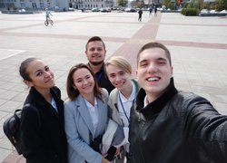 Ми достатньо дорослі , щоб творити державу
