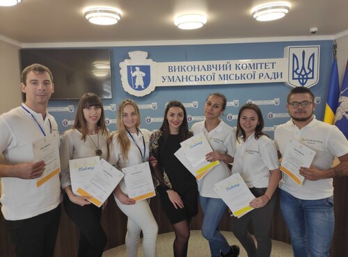 Ми достатньо дорослі , щоб творити державу
