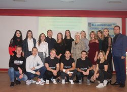 Яскраві витинанки з життя студентів факультету економіки і підприємництва