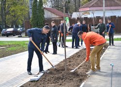 Допомагаємо робити наше місто кращим