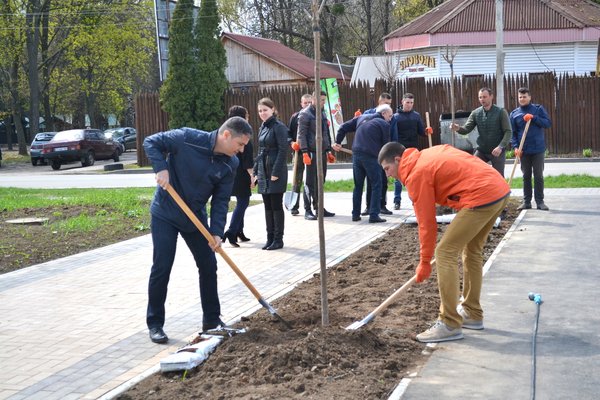 Допомагаємо робити наше місто кращим
