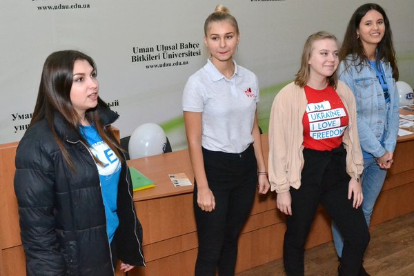 Потенційні можливості для молоді розглядали в Уманському НУС