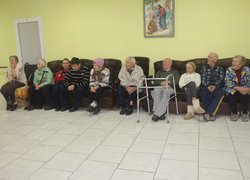 Помічники та помічниці Святого Миколая