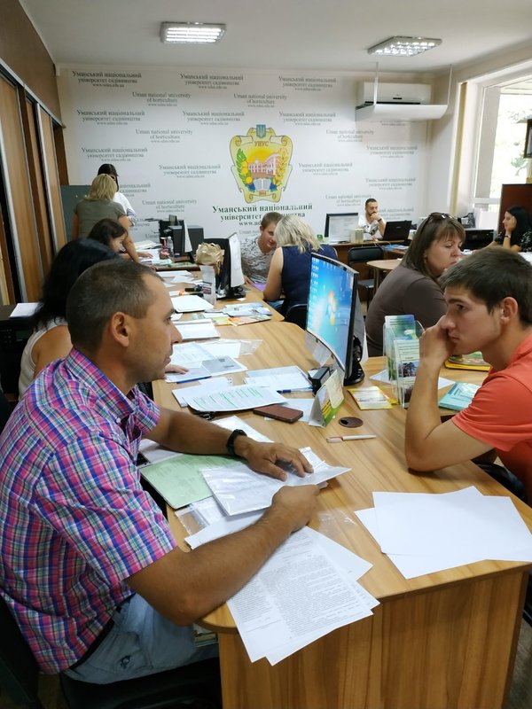 Життя вирує в Уманському НУС