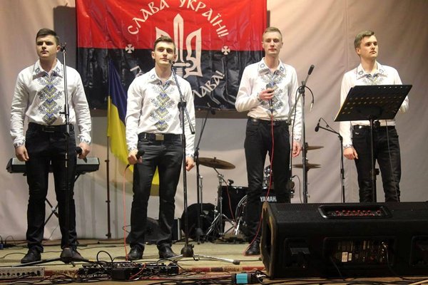 Фестиваль пісень, написаних серцем під свистом куль