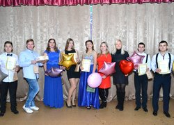 Доки ти твориш себе, ми творимо для тебе