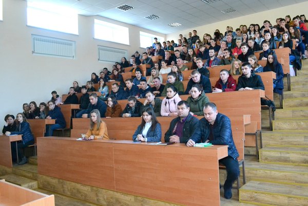 Традиційний Ярмарок вакансій зібрав в Уманському НУС знаних роботодавців