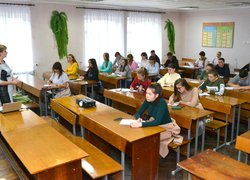 Ті, хто заворожує серця студентів професійністю та любов’ю до справи: Дню вчителя присвячується