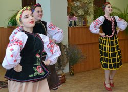 А на наших вечорницях хто сумний – розвеселиться!