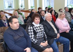 А на наших вечорницях хто сумний – розвеселиться!
