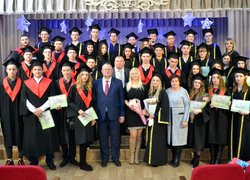 Випускникам Уманського національного університету садівництва вручили дипломи магістрів!