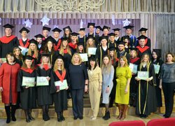 Випускникам Уманського національного університету садівництва вручили дипломи магістрів!