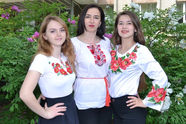 Вишиванку одягаємо – процвітання, щастя й успіх закликаємо