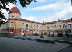 За комфортним навчанням й актуальними знаннями – в Уманський НУС